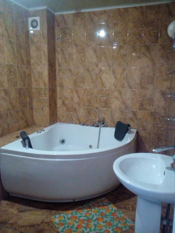 Imperial Hotel Krivoy Rog Kryvyi Rih 外观 照片